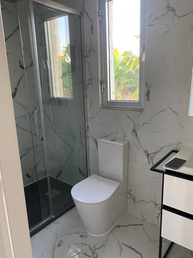 Ammos Luxury Suits And Residences Peyia Esterno foto