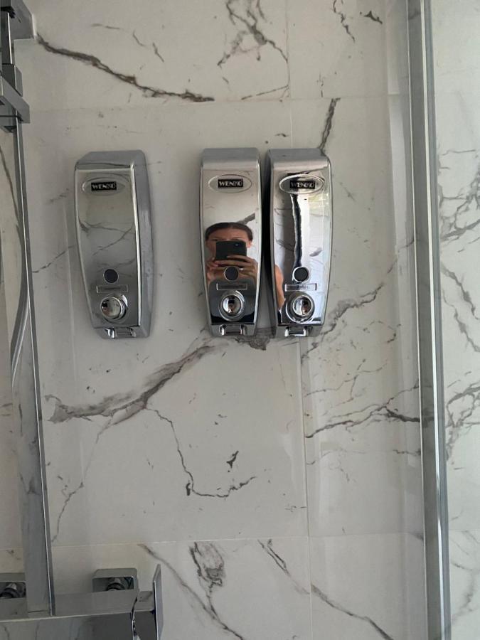 Ammos Luxury Suits And Residences Peyia Esterno foto