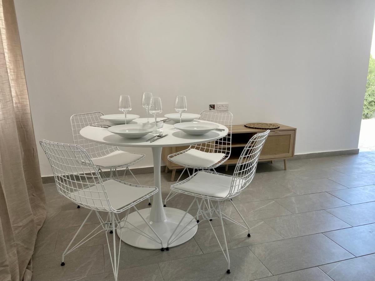 Ammos Luxury Suits And Residences Peyia Esterno foto