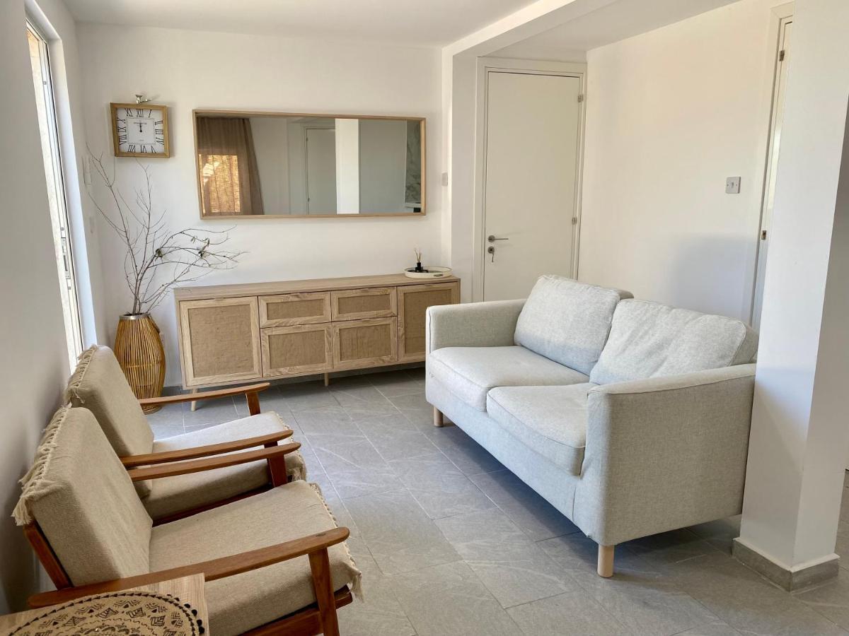 Ammos Luxury Suits And Residences Peyia Esterno foto